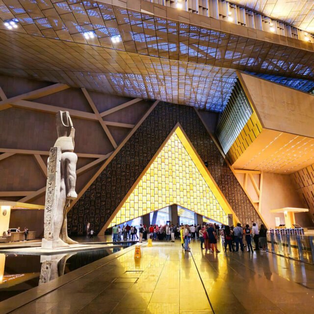 Cairo Overday Tour to Pyramids & GEM Trip from Sokhna Port